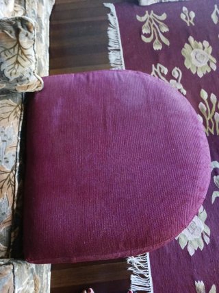 Puff Reposapiés Morado
