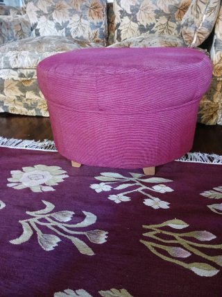 Puff Reposapiés Morado