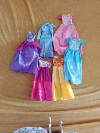 6 Vestidos Princesa Barbie