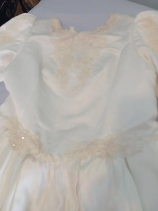 Vestido de Novia Blanco con Perlas