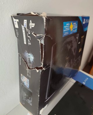PS4 1TB Edición Limitada Final Fantasy XV + juego