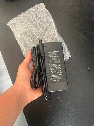 Cargador para patinete electrico 36v nuevo