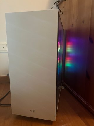 Caja/Torre PC AeroCool Blanca