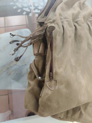 Chaleco de caza y canana