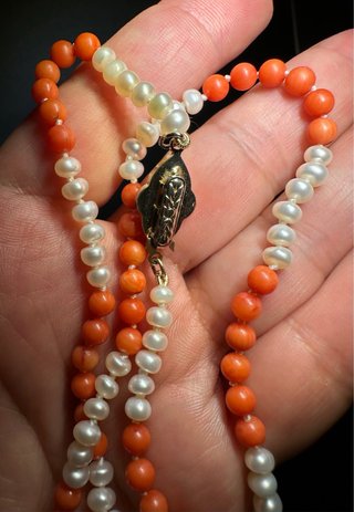 Collar vintage perlas y coral