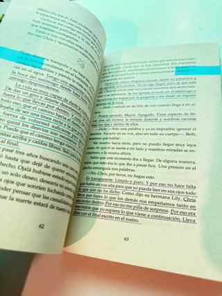 2 libros de Alina Not...