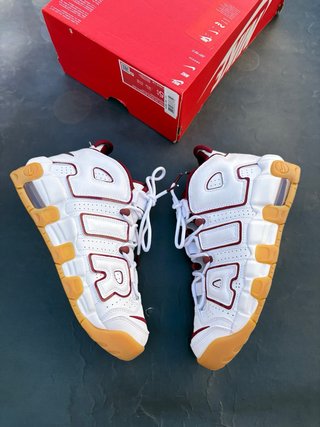 Nike Air More Uptempo Blancas/Burdeos