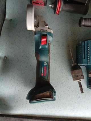 Taladro percutor y radial Bosch