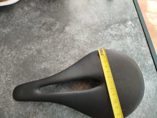 Sillín de carbono para bicicleta