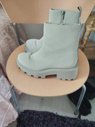 Botas Zara Beige