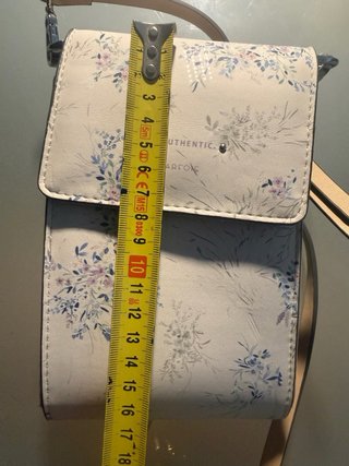 Bolso monedero Parfois floral