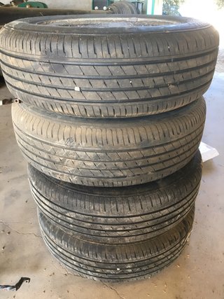 4 Ruedas Ford 195/65R15 con Llantas