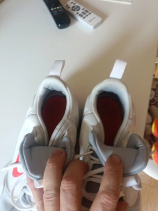 Zapatillas Nike Grises y Blancas