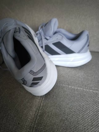 Solo venta en persona,Adidas Galaxi nuevas