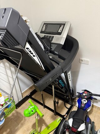 Cinta de correr BH Profesional con pantalla tactil