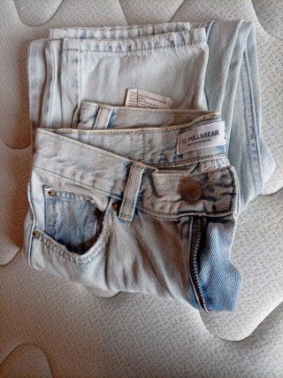 Pantalón vaquero Pull&Bear azul claro T.S