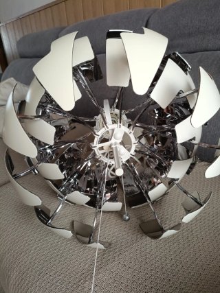 Lámpara de techo bola Ikea blanca