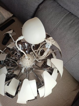 Lámpara de techo bola Ikea blanca