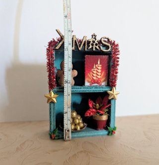 Estantería miniatura escena Navidad