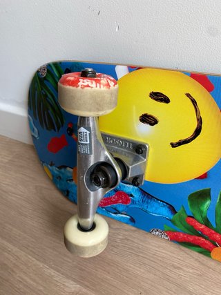 Skate Almost con diseño Smiley