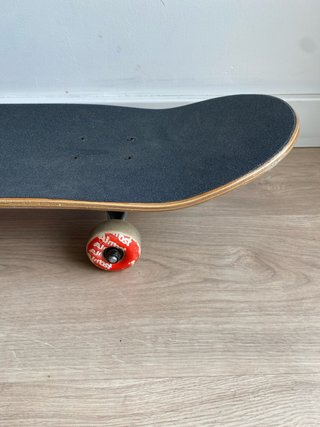 Skate Almost con diseño Smiley