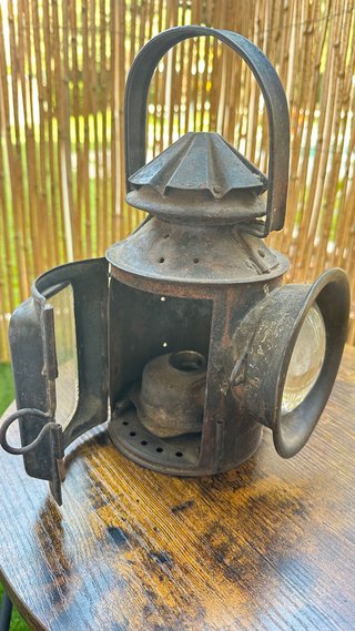 Farol de tren antiguo