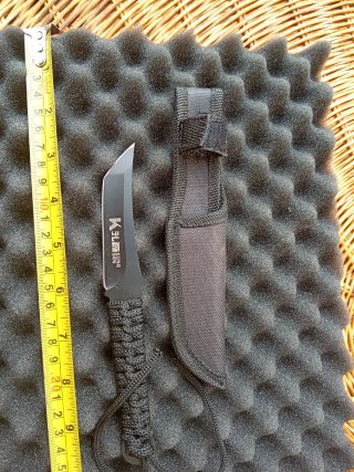Cuchillo de Camping Negro con Funda