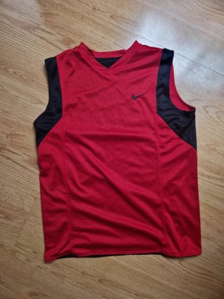 Dos camisetas ADIDAS y NIKE Talla S precio las dos