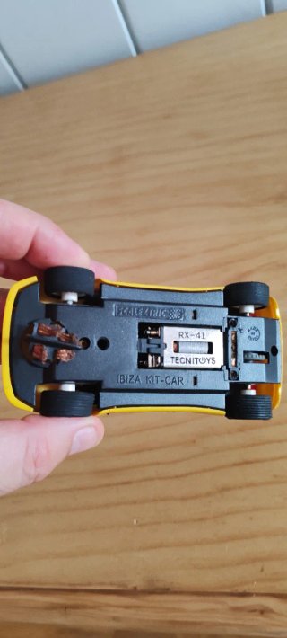 Scalextric Ibiza SEAT Coche Rally Amarillo