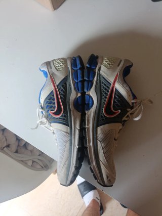 Zapatillas Nike Vomero 6 Talla 42