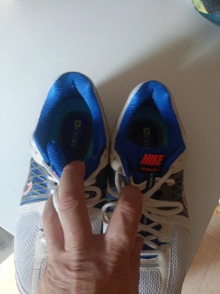 Zapatillas Nike Vomero 6 Talla 42