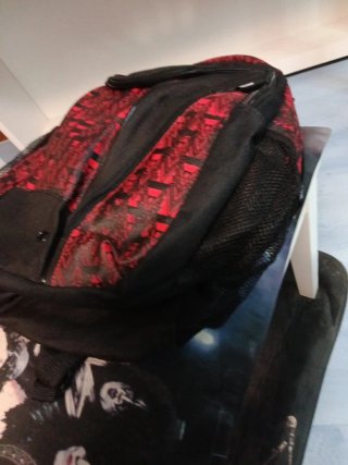 Mochila Hongu Negra y Roja