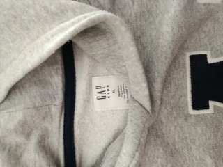 Sudadera Gap Gris Logo Talla XL infantil. 12 años