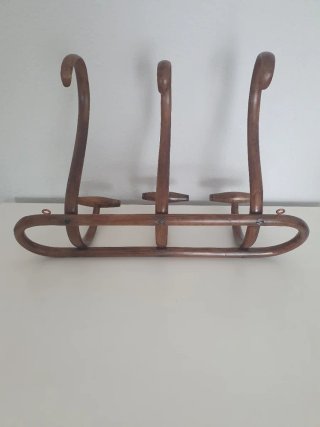 Perchero antiguo de pared estilo Thonet.