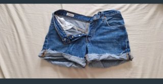 Pantalones vaqueros Levis, Tommy, Stradivarius,...