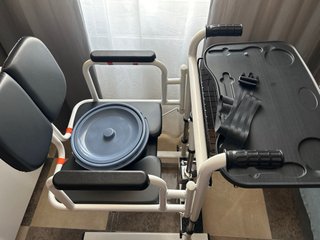 Silla con elevador Hidráulico para pacientes