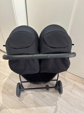 Silla Paseo Gemelar Joie Signature Negra