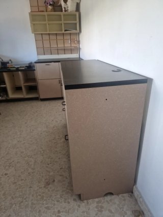 Mostrador/Mueble Auxiliar Oficina Beige y Negro