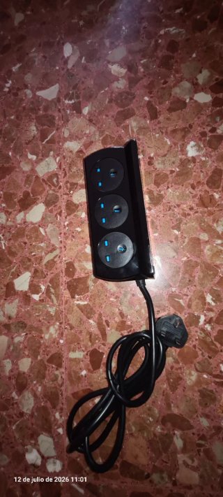 Adaptador Enchufe Americano 3 Tomas