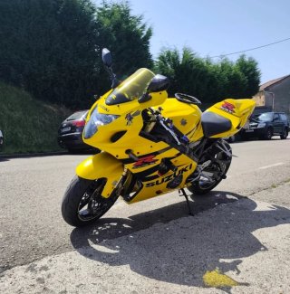 Suzuki GSXR 600 K5 Amarilla