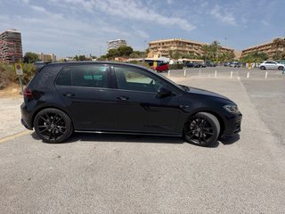 Volkswagen Golf R300 2019