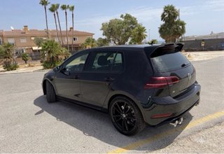 Volkswagen Golf R300 2019
