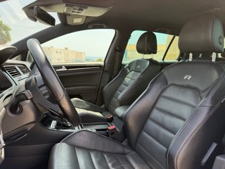 Volkswagen Golf R300 2019