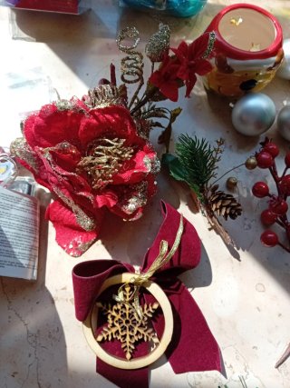 Lotto decorazioni Natale: palline, festone.Luci