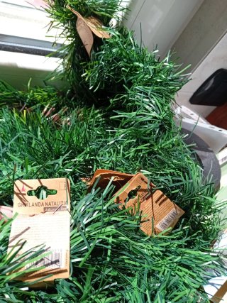Lotto decorazioni Natale: palline, festone.Luci