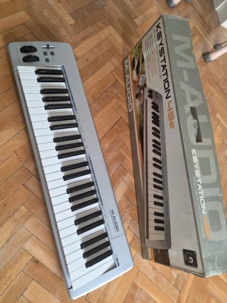 Teclado MIDI M-Audio Keystation 49e
