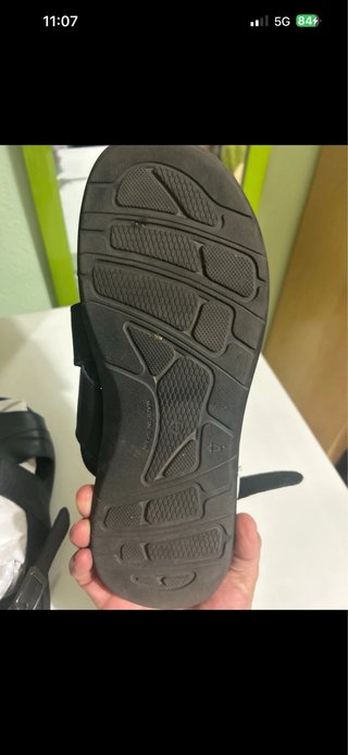 Sandalias de piel para hombre