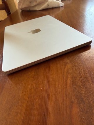 MacBook Air Argento 13” 8gb di ram e 256gb spazio