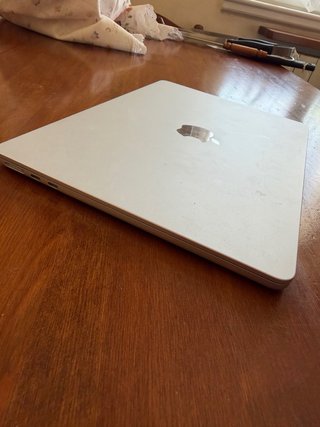 MacBook Air Argento 13” 8gb di ram e 256gb spazio