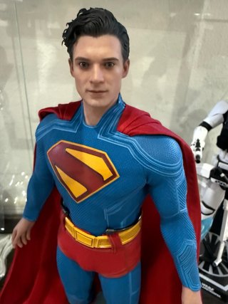 Hot Toys Superman 1/6 Justice League